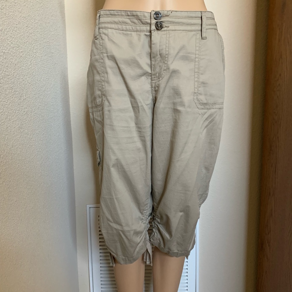 Capri Pants